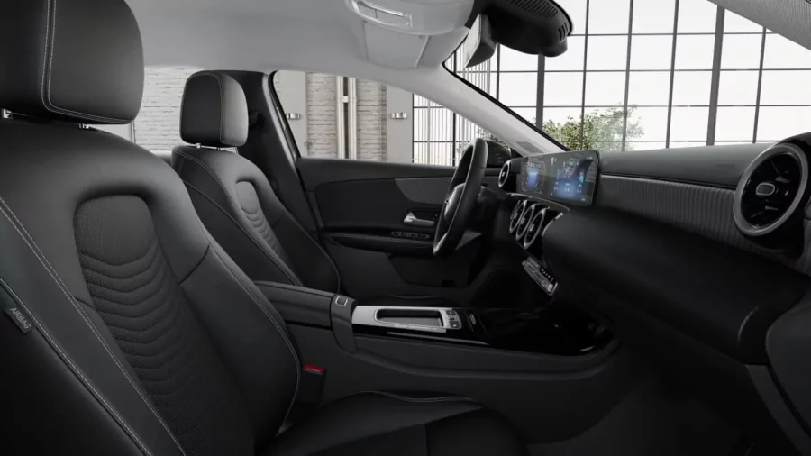 Renting Coches Mercedes Benz Clase A180 Negro Noche