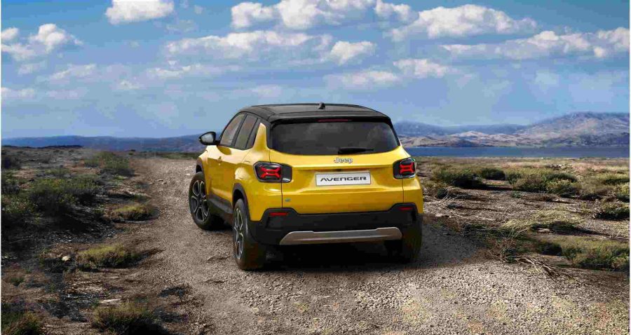 Renting Coches Jeep AvengerBEV Summit Amarillo Sun / Techo Negro, Rojo Ruby / Techo Negro, Blanco Snow / Techo Negro, Gris Stone / Techo Negro, Gris Granite / Techo Negro, Gris Storm / Techo Negro