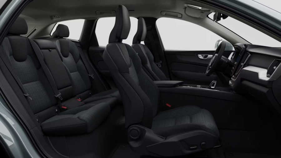 Renting Coches Volvo XC602.0 B5 G MHEV AWD Auto Core Vapour Grey