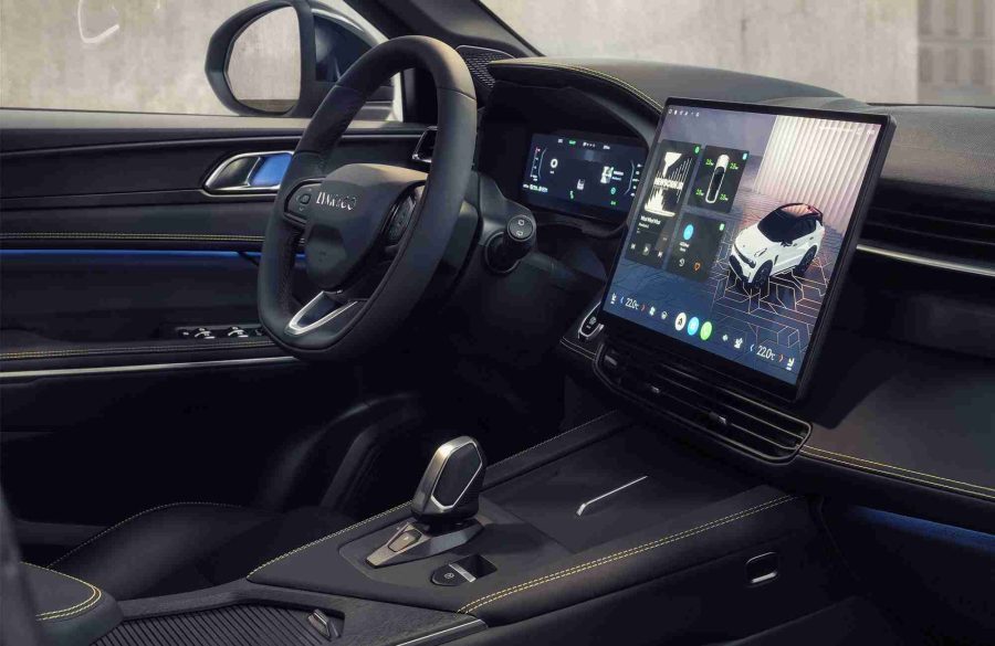 Renting Coches Lynk & Co 011.5 PHEV More Crystal White, Sparking Black