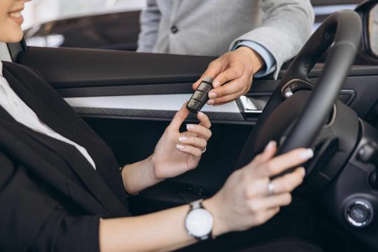 Diferencias entre Alquiler y Renting de Coches: ¿Cuál Te Conviene Más?