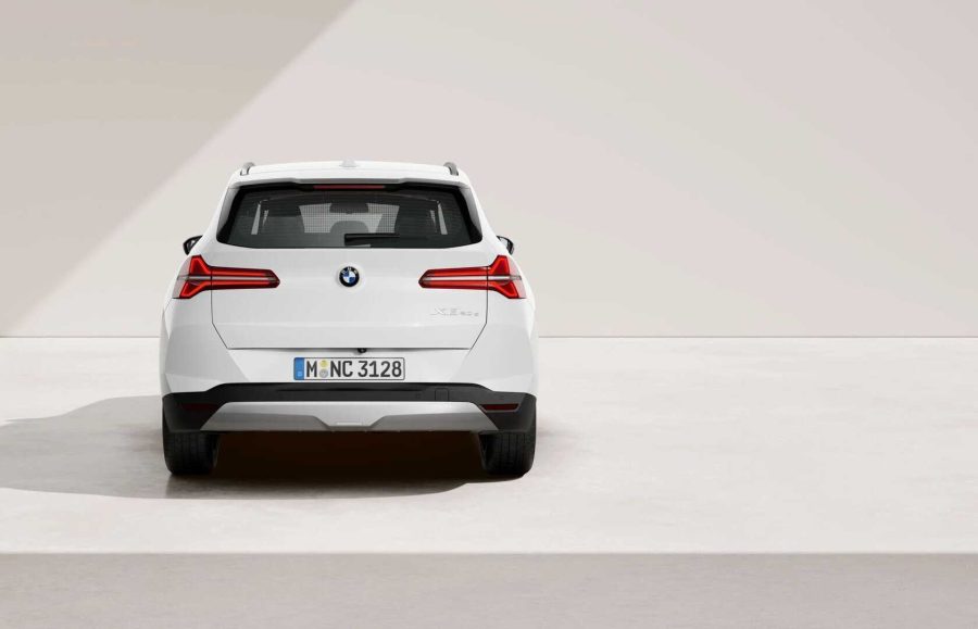 Renting Coches BMW X320d xDrive Alpine White