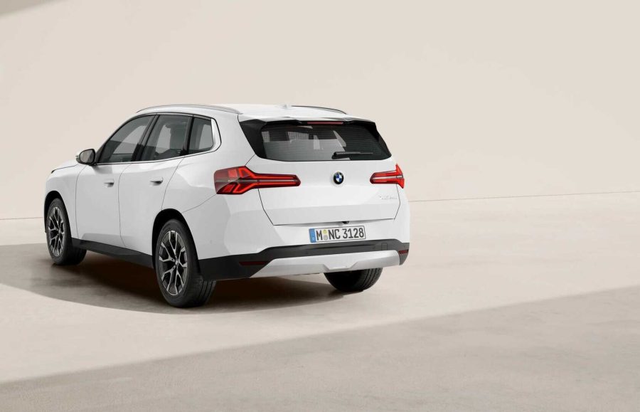 Renting Coches BMW X320d xDrive Alpine White