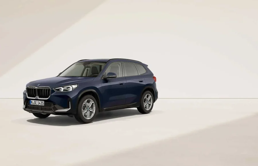 Renting Coches BMW X1sDrive 20d Night Dusk Blue, Mineral White