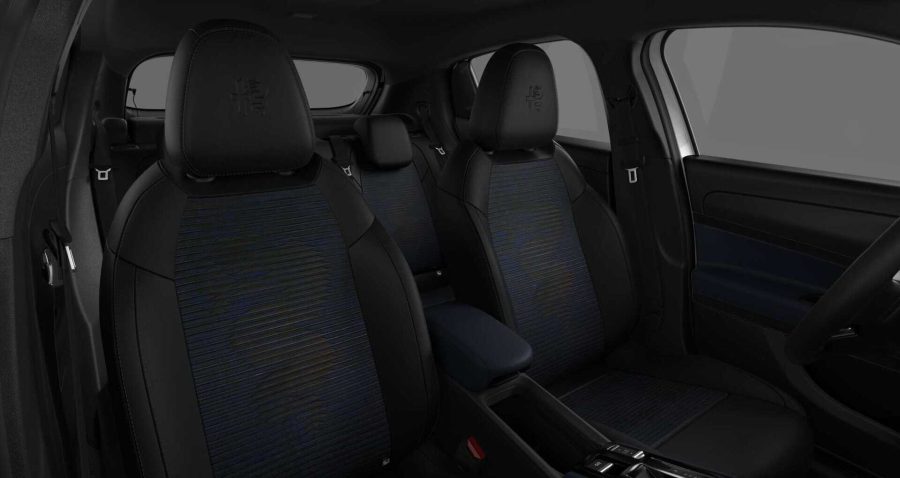 Renting Coches Alfa Romeo JuniorElettrica Blanco, Negro