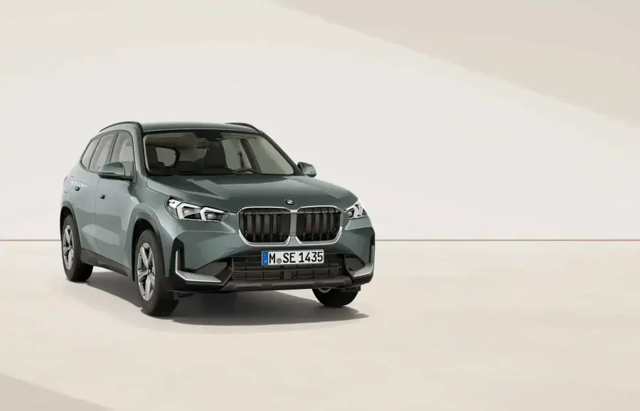 Renting Coches BMW X1xDrive20d Premium Package Cape York Green metalizado