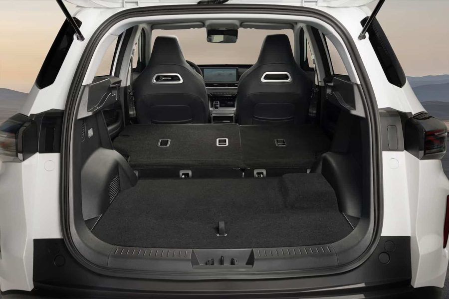 Renting Coches Ebro S4001.5 DHE HEV Excellence CVT Blanco Khaki, Gris Phantom