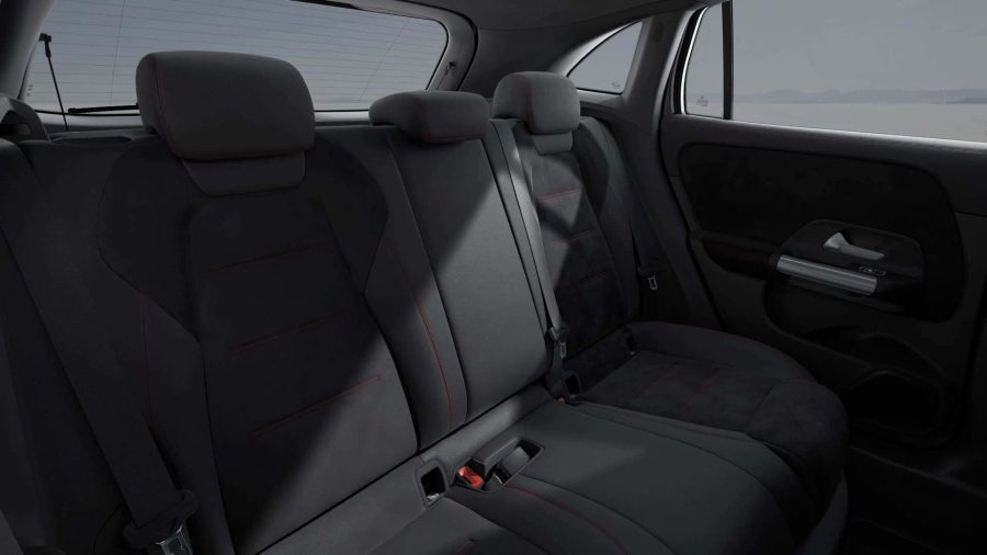 Renting Coches Mercedes Benz GLA200 D AMG Line Negro Cosmos