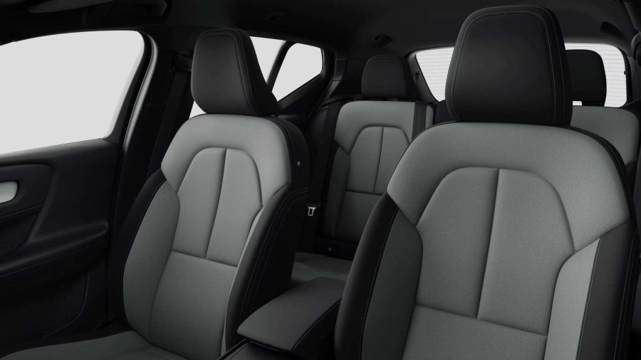 Renting Coches Volvo XC402.0 B3 G Core Auto Forest Lake