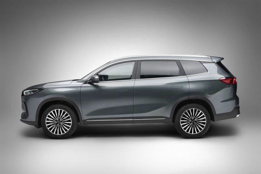 Renting Coches Ebro S8001.5 TGDI PHEV 1DHT Luxury 7 DCT Blanco Khaki, Gris 