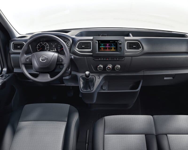Renting Coches Nissan InterstarN1 L2 H2 Dci 96Kw 6M/T (3.5t) FWD Acenta Blanco Mineral Sólido