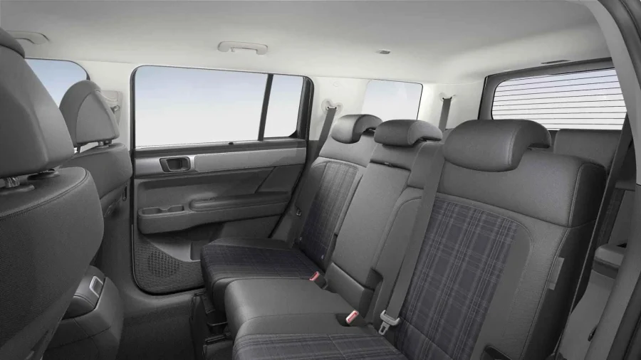 Renting Coches Hyundai Santa Fe1.6T PHEV 4X4 AT Maxx White Cream