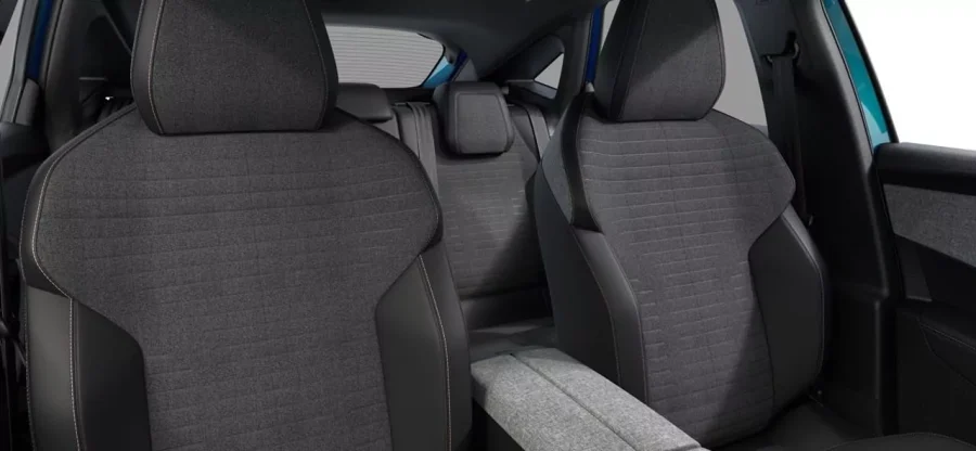 Renting Coches Peugeot 30081.2 107KW Allure EDCS6 Azul Obsession