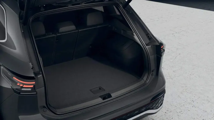 Renting Coches Volkswagen Tiguan1.5 eTSI DSG R-Line Gris Delfín, Blanco