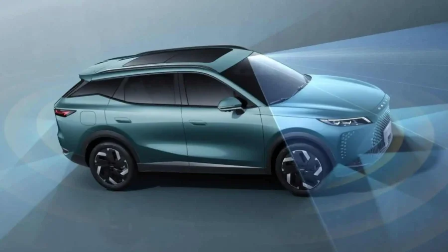 Renting Coches Omoda 71.5T PHEV Premium Verde Wave, Plata Moonlight, Negro Opalo, Blanco Perlado