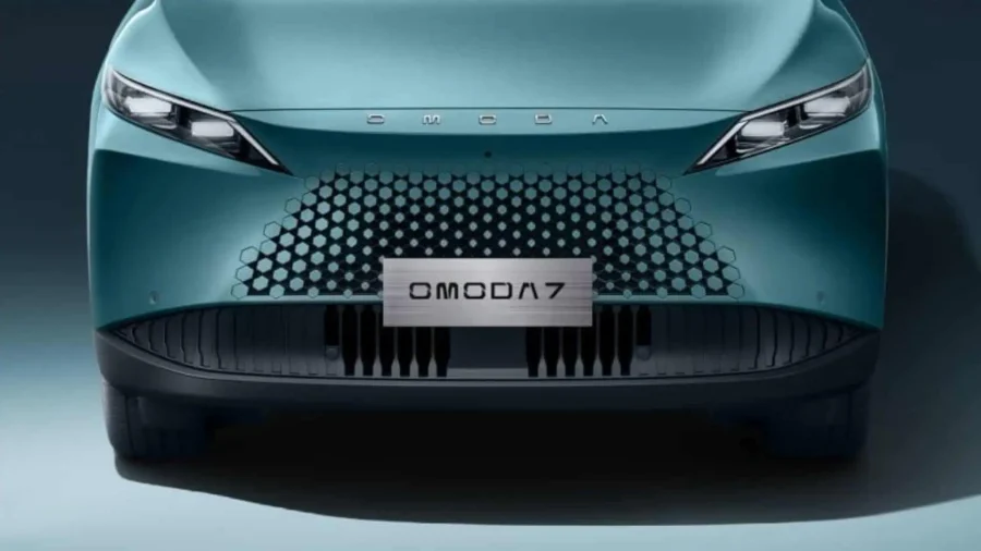 Renting Coches Omoda 71.5T PHEV Premium Verde Wave, Plata Moonlight, Negro Opalo, Blanco Perlado