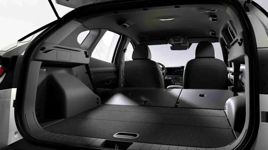 Renting Coches Hyundai Tucson1.6D 48V DT Black Line Atlas White