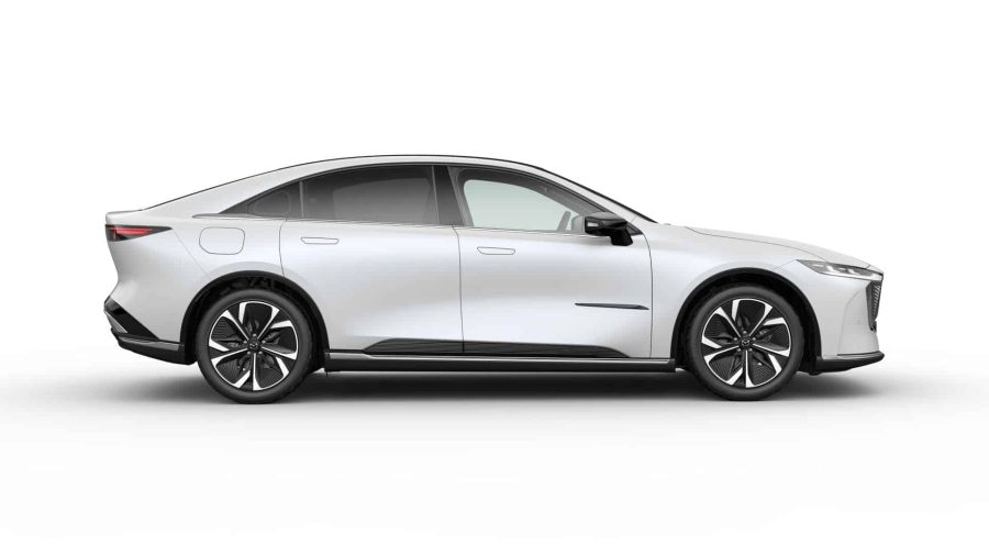 Renting Coches Mazda 6eEV Takumi Blanco