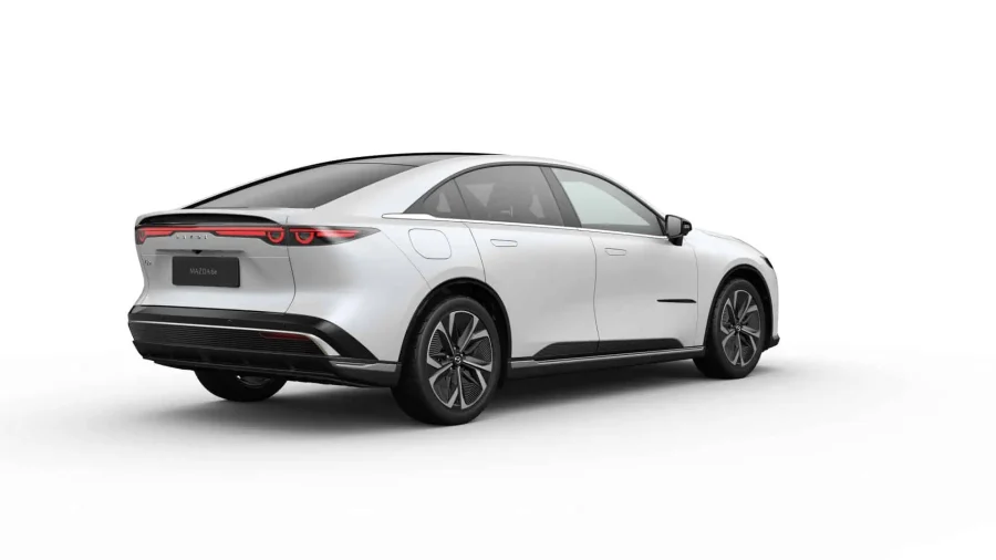 Renting Coches Mazda 6eEV Takumi Blanco