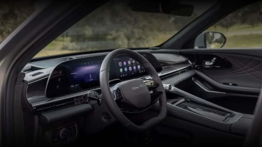 Renting Coches Omoda 91.5 TGDI SHS Premium AWD Black, Plata, White