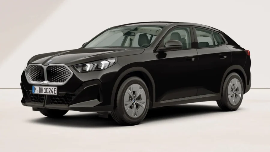 Renting Coches BMW iX2eDrive20 Black Solid