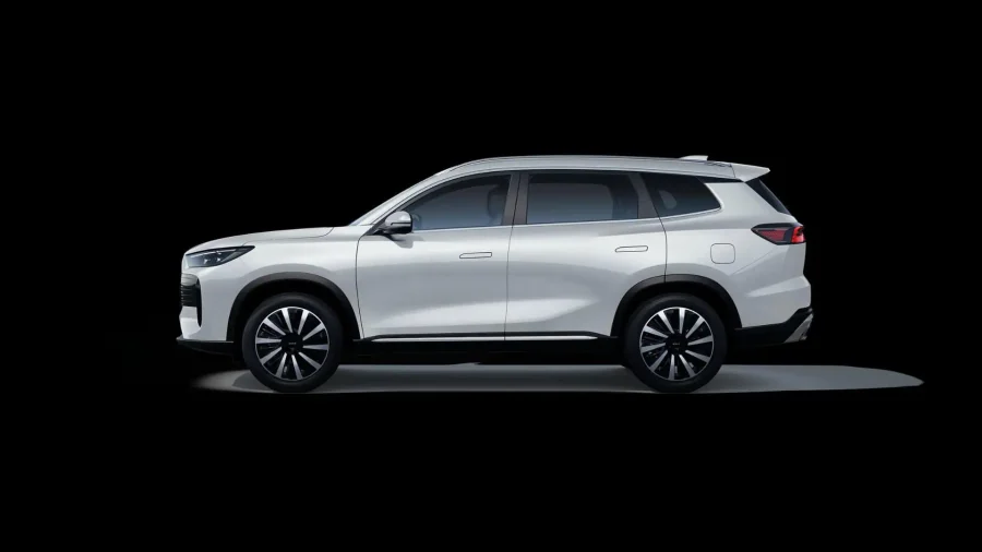 Renting Coches Ebro S8001.5 TGDI PHEV Luxury E-CVT Blanco Khaki, Gris Bambu