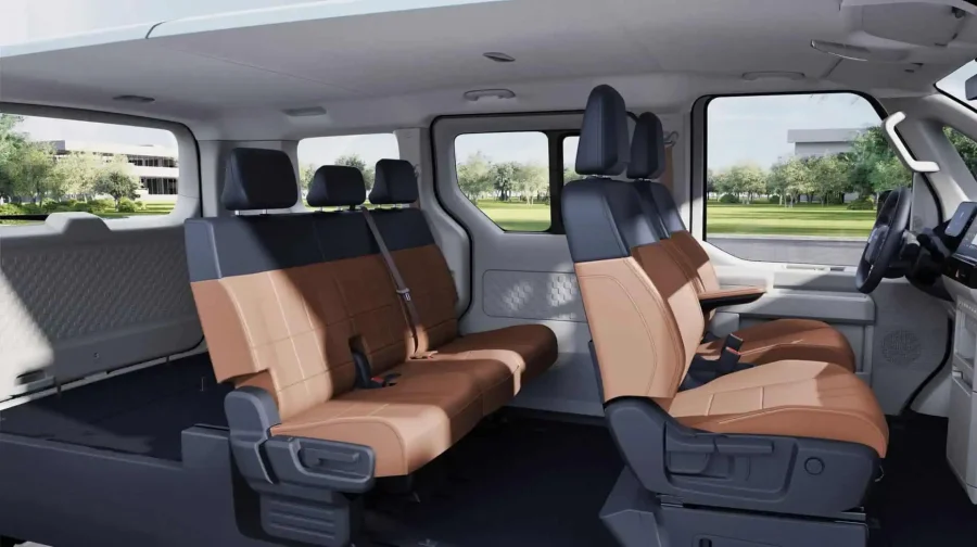 Renting Coches Kia PV5Passenger L2H1 LR Plus Clear White, Steel Gray, Aurora Black, Lakehouse Grey, Runaway Red