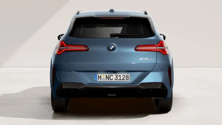 Renting Coches BMW X320d xDrive M Sport Arctic Race Blue, Black Sapphire