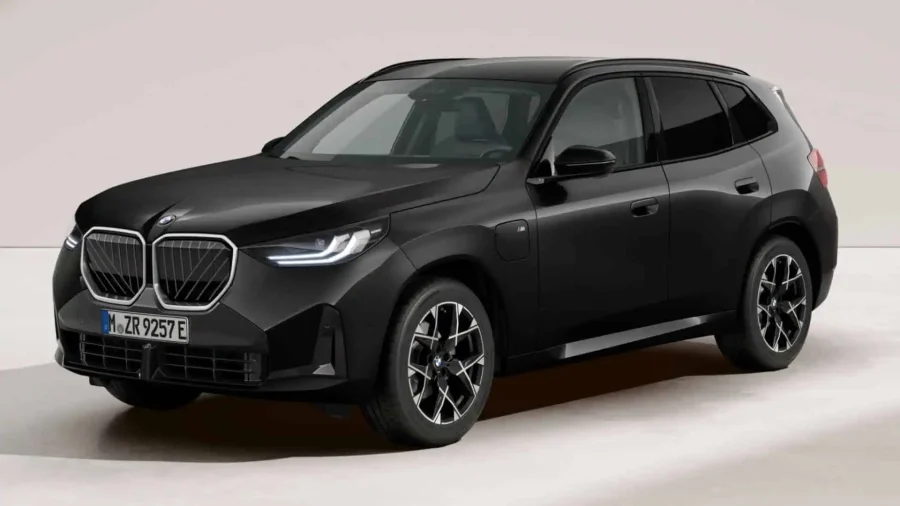 Renting Coches BMW X330e xDrive M Sport Black Sapphire, Arctic Race Blue