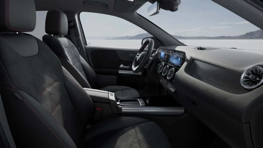 Renting Coches Mercedes Benz GLA200 D AMG Line Blanco Polar