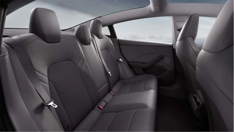 Renting Coches Tesla Model 3RWD Blanco multicapa
