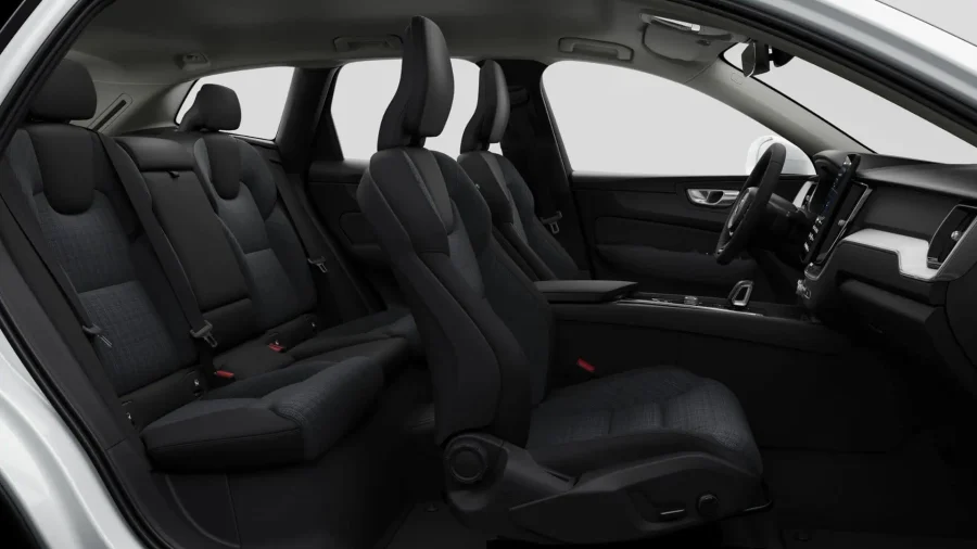 Renting Coches Volvo XC602.0 B5 G MHEV AWD Auto Core Crystal White