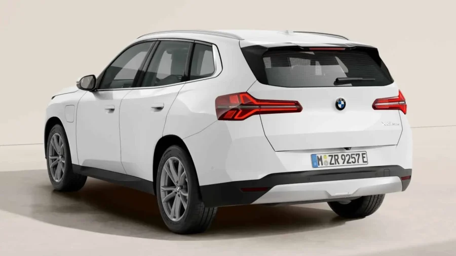 Renting Coches BMW X330e xDrive Alpine White