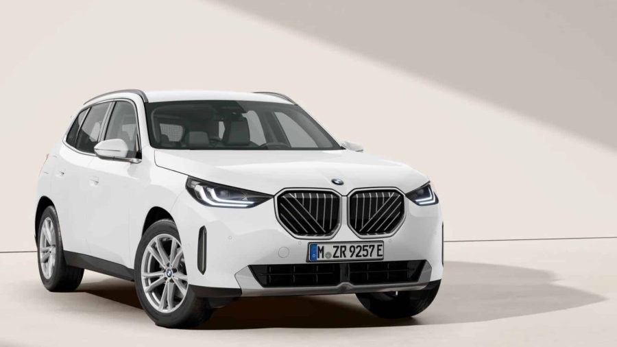 Renting Coches BMW X330e xDrive Alpine White