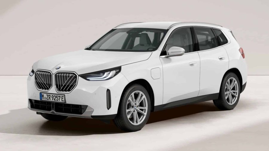 Renting Coches BMW X330e xDrive Alpine White