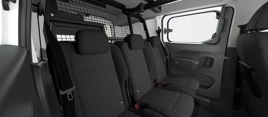Renting Coches Toyota Proace CityCombi 50kW EV N1 L2 GX Blanco Polar