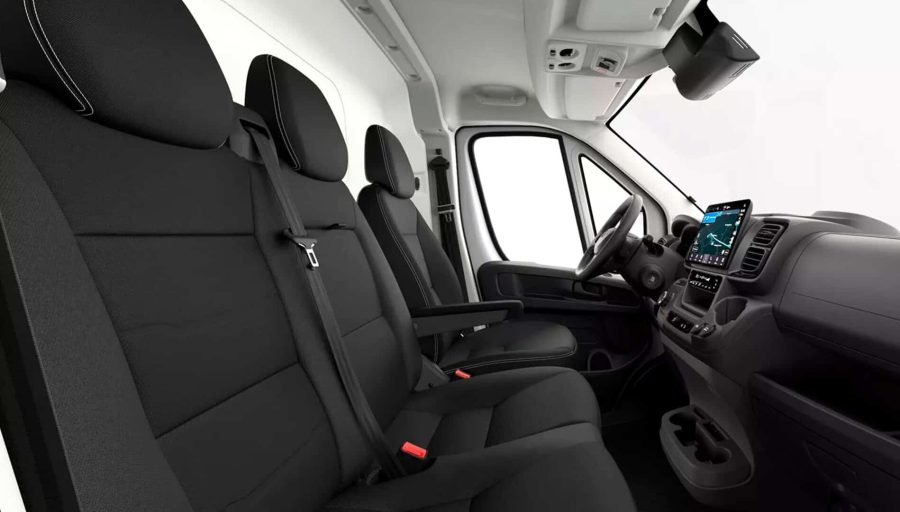 Renting Coches Toyota ProaceMAX EV L3H2 110kWh VX N1 Blanco Polar