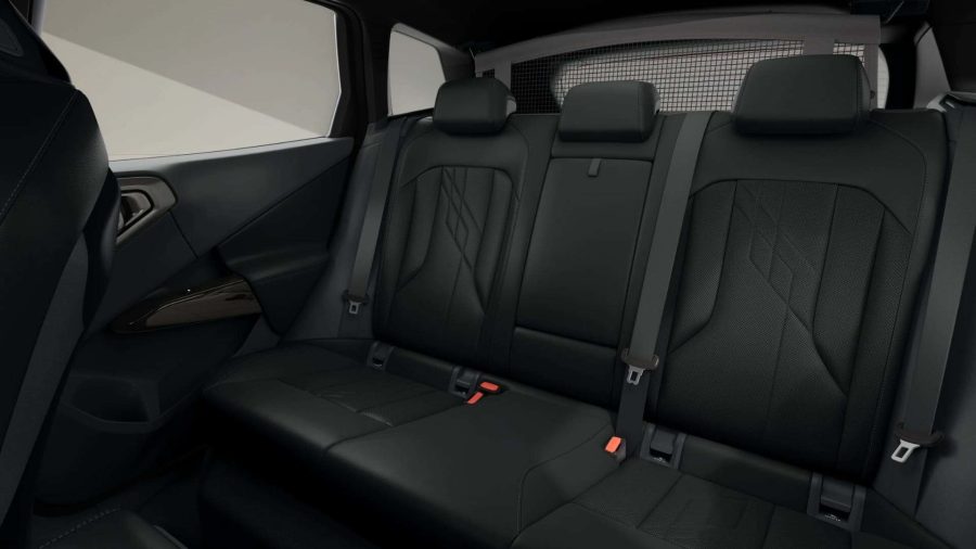 Renting Coches BMW X320d xDrive M Sport Arctic Race Blue, Black Sapphire