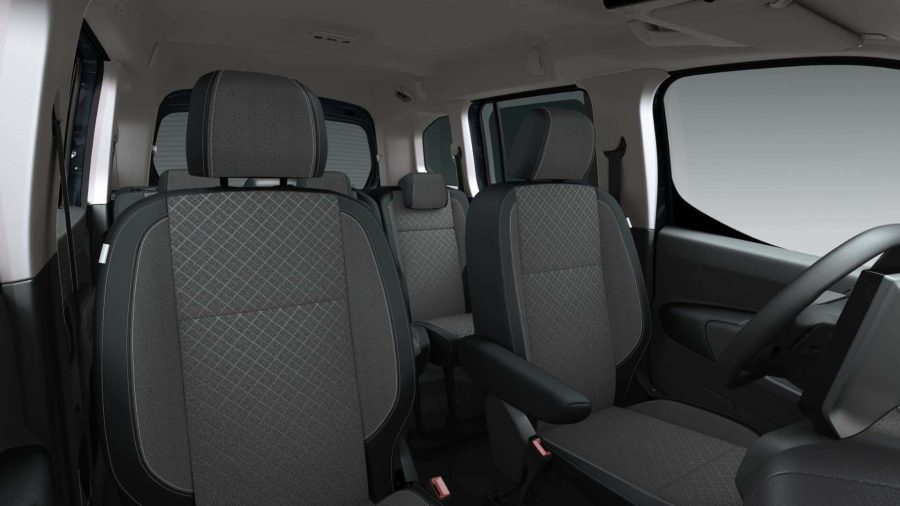 Renting Coches Opel Combo1.5 TD S/S AT8 Ultimate Kiama Blue