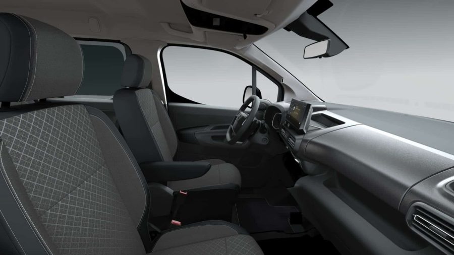 Renting Coches Opel Combo1.5 TD S/S AT8 Ultimate Kiama Blue